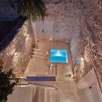 Orange Tree House *