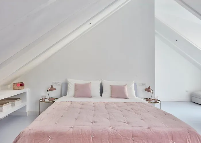 Orange Tree House * Vis