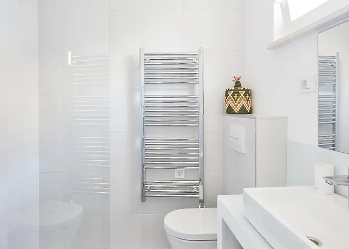 Orange Tree House Vis