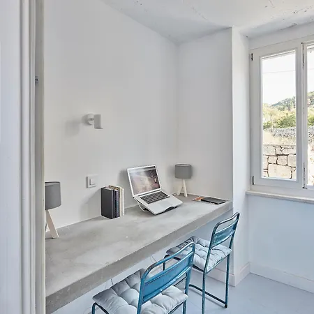 Orange Tree House Vis