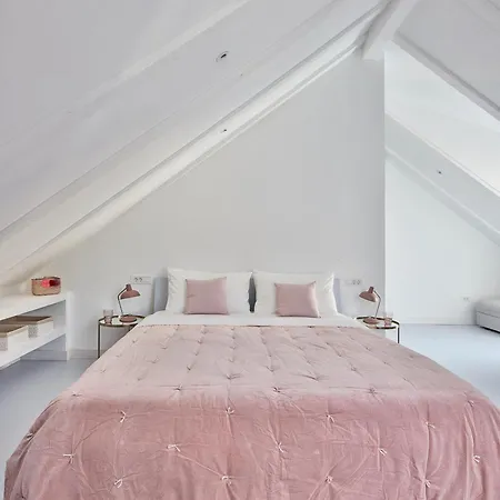 Orange Tree House * Vis