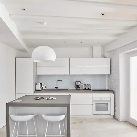 Orange Tree House * Vis